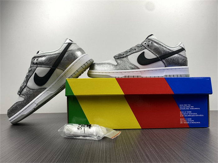 nike dunk low G01den gals metallic silver do5882-001