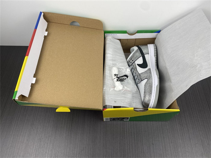 nike dunk low G01den gals metallic silver do5882-001