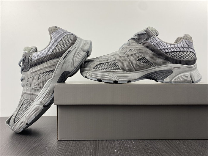 blcg phanT0m sneaker 679339 w2e91 1715