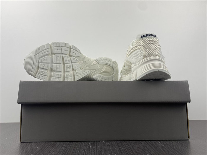 blcg phanT0m white  678869 w2e92 9000