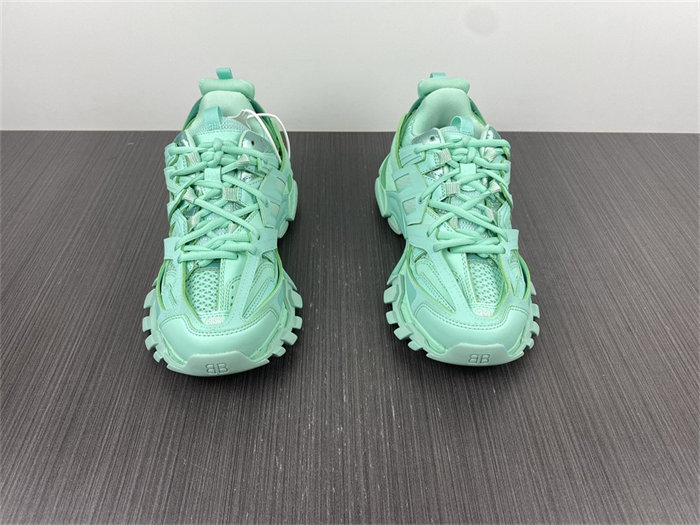 BLCG Track Recycled Green  542436 W3FE3 3000