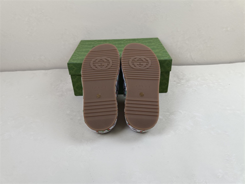 Gocci Slipper