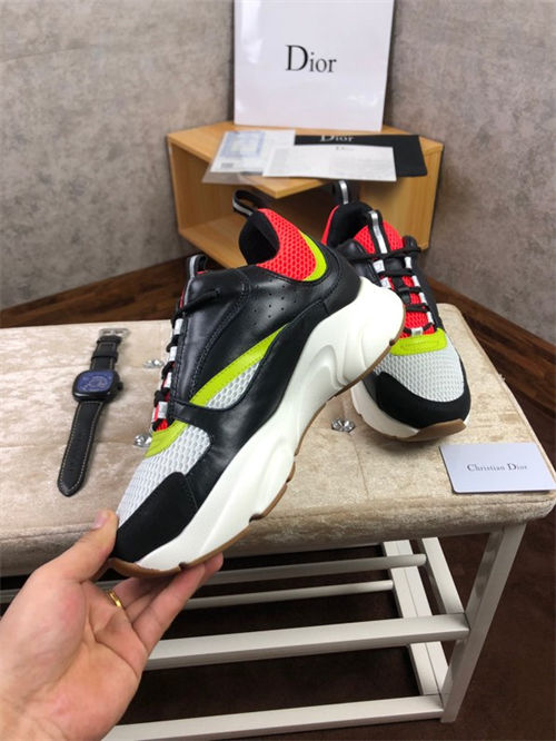 DR B22 SNEAKER