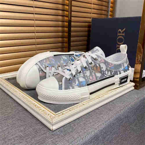 DR B23 OBLIQUE LOW TOP SNEAKERS