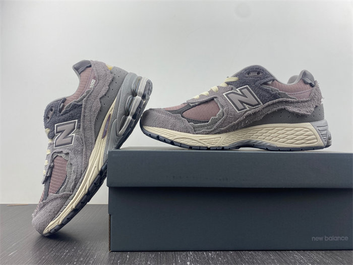 new Ba1an*e 2002r protection pack lunar new year dusty lilac m2002rdy