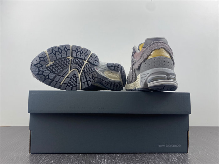 new Ba1an*e 2002r protection pack lunar new year dusty lilac m2002rdy
