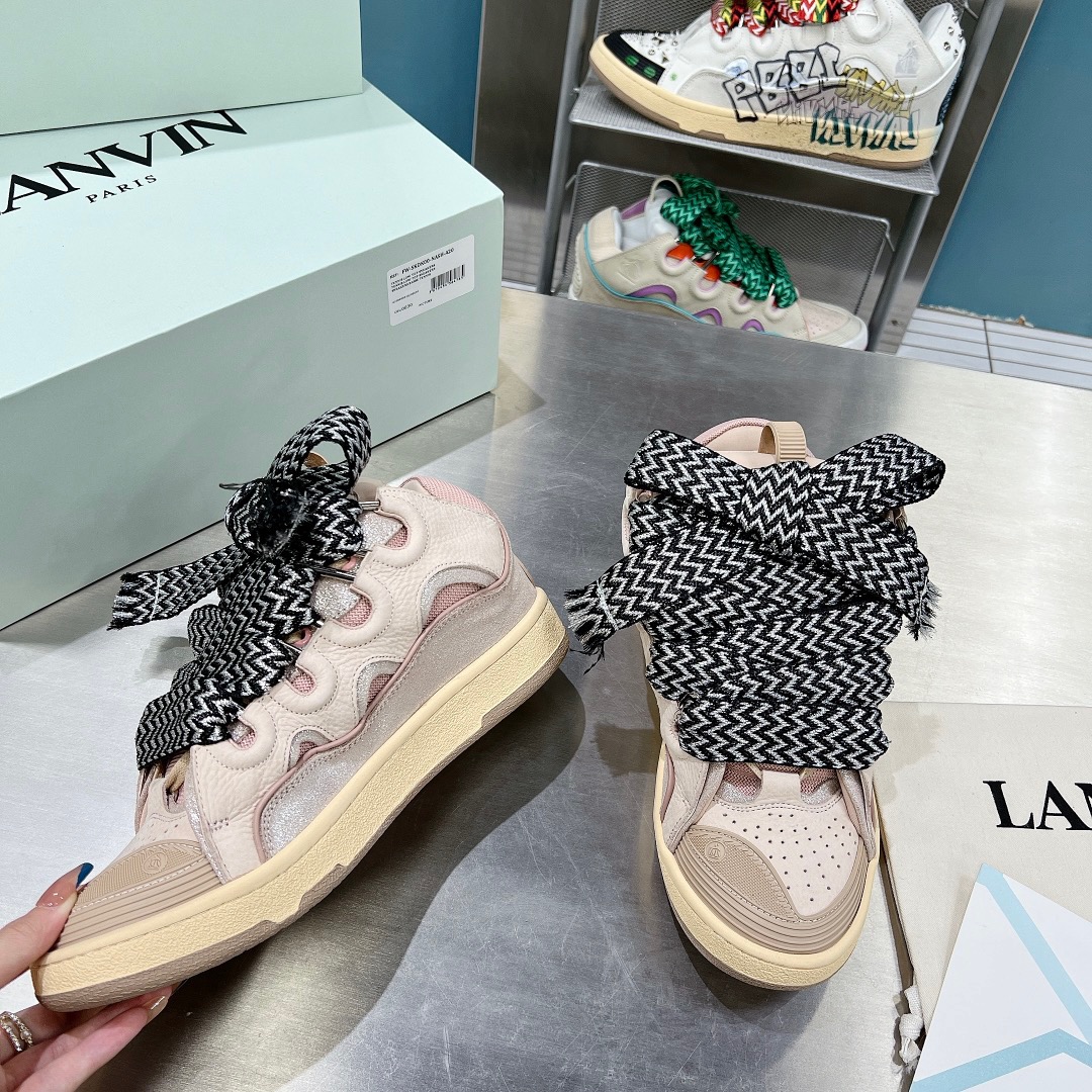 Lanvon Leather Curb 5