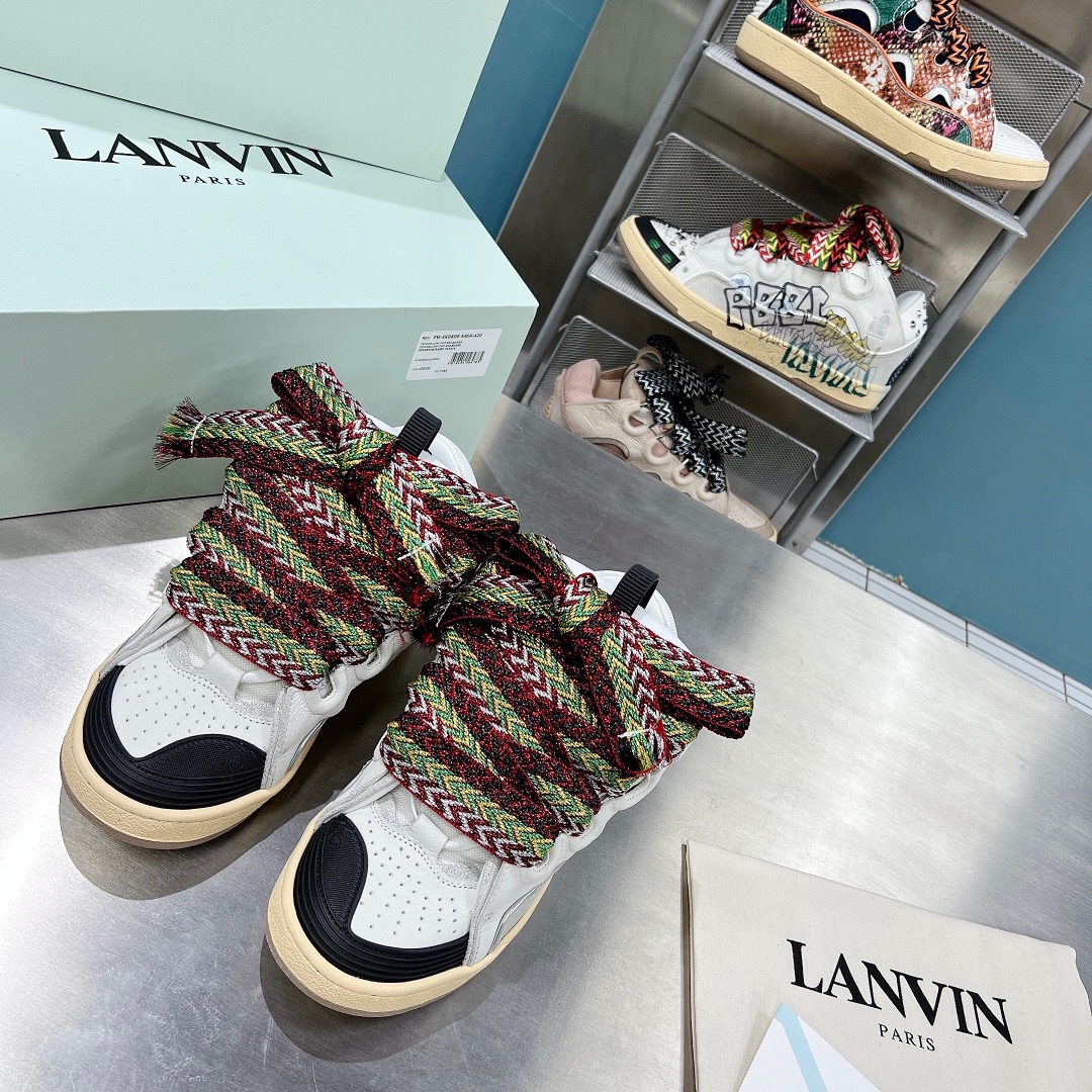 Lanvon Leather Curb 6