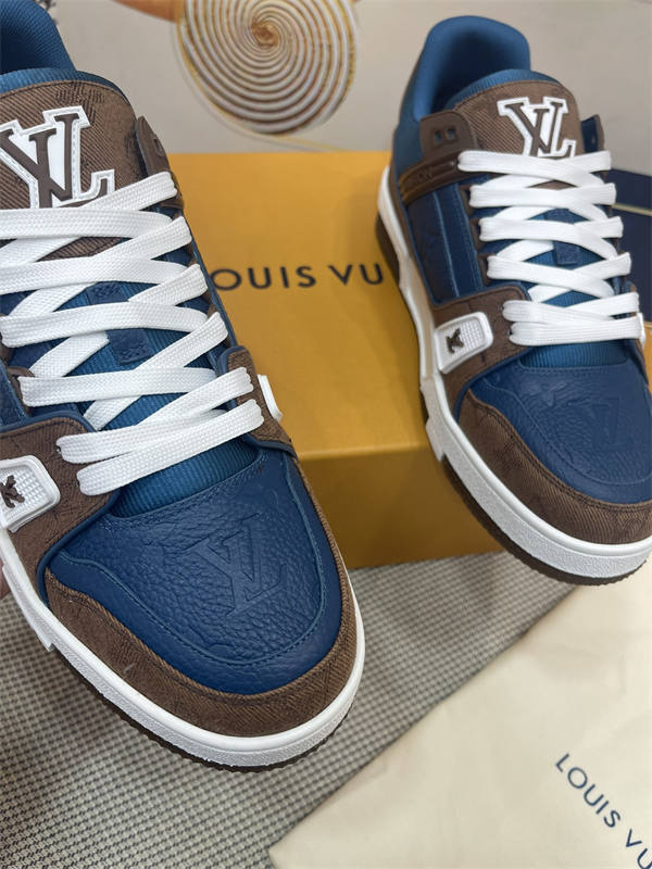 LV079
