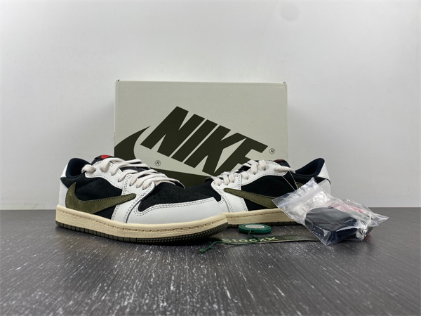 TRAVIS SCOTT X AIR JORDAN 1 LOW OG PS 