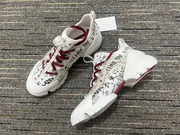 DR  Sneakers