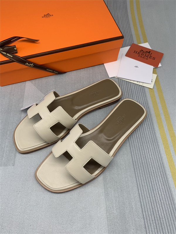 H Slipper