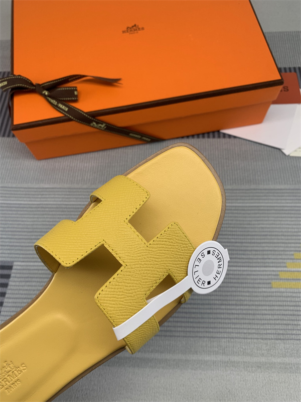 H Slipper