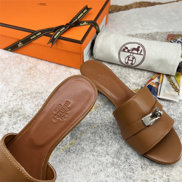 H Slipper