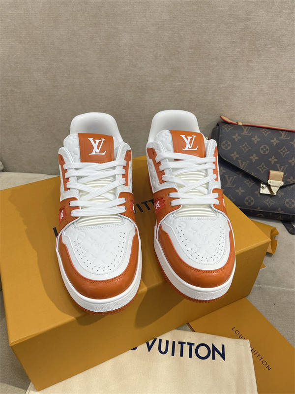 LV165