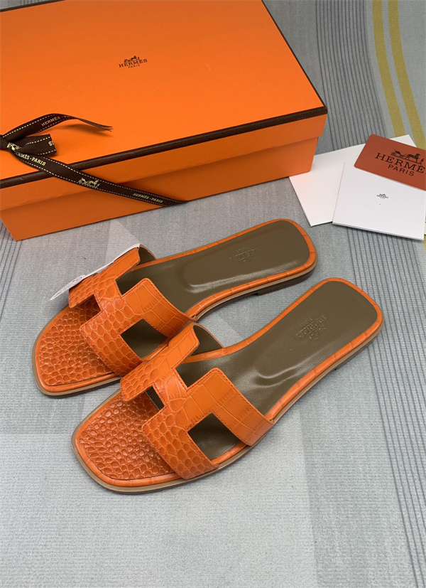 H Slipper