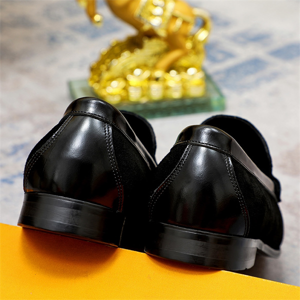 Lv Loafer 010