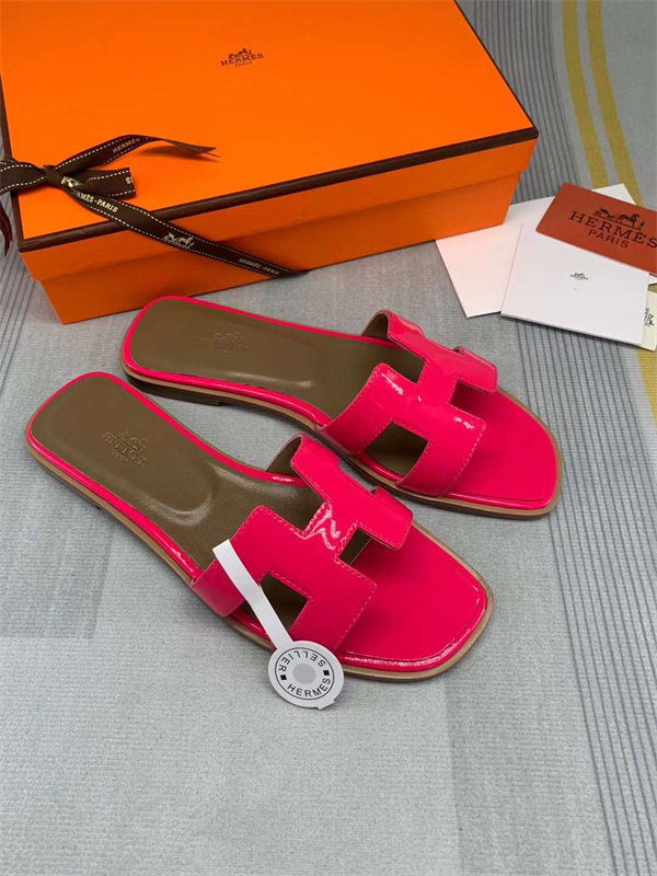 H Slipper