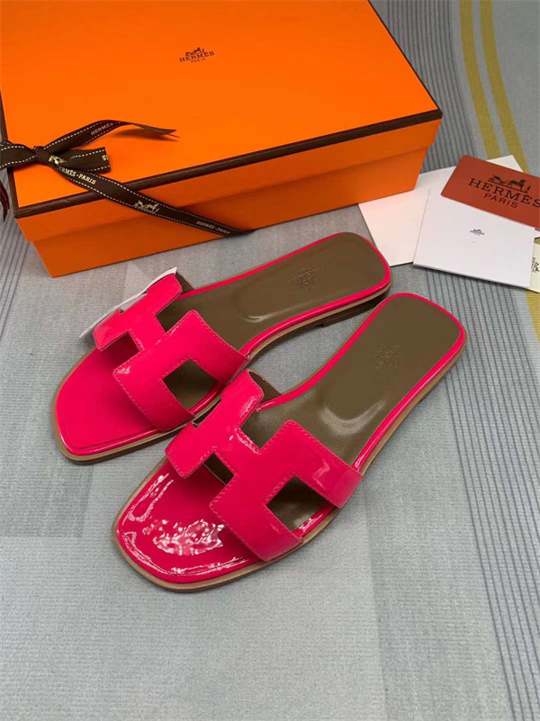H Slipper