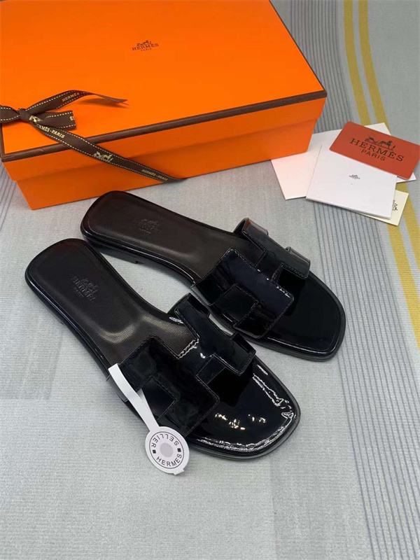 H Slipper