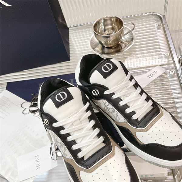 Dr B27 Sneaker
