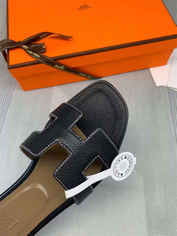 H Slipper