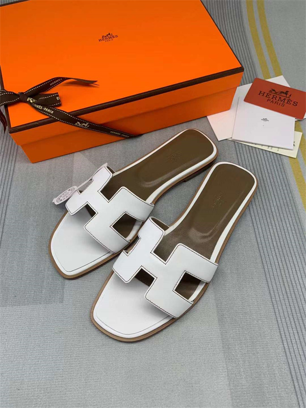 H Slipper