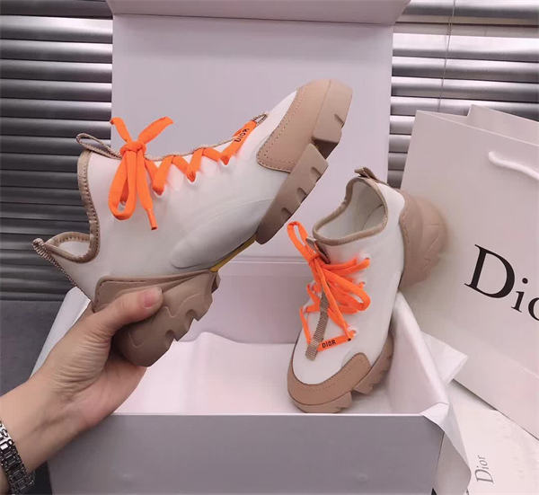 Dr Sneaker