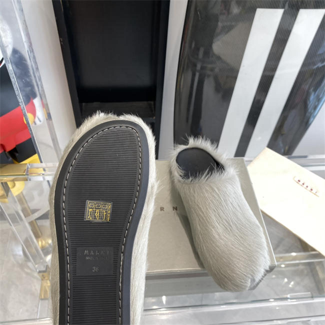 Ma*n1 slipper
