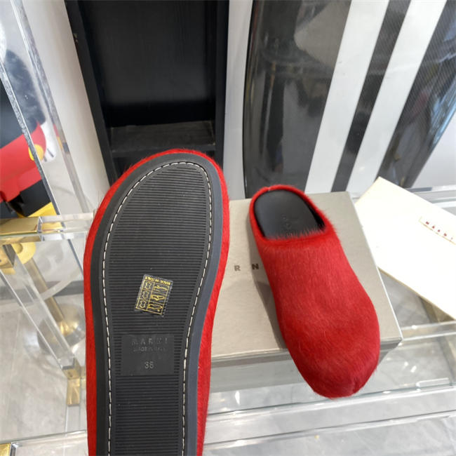 Ma*n1 slipper