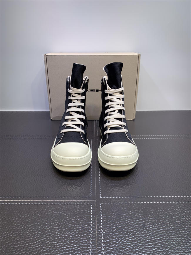 0wens ankle boot