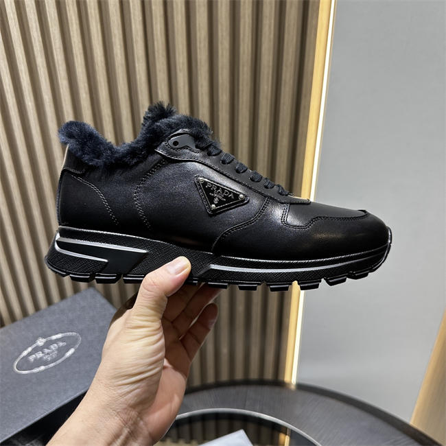 Pra*a sneaker037